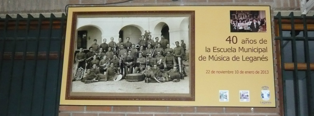 Cartel de la exposición dedicada a la Escuela de Música Cartel de la exposición dedicada a la Escuela de Música