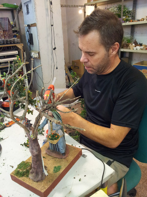 Trajabando el el Árbol de Minashirith Trajabando el el Árbol de Minashirith