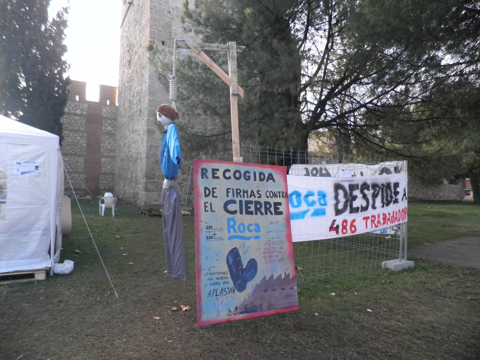Otra perspectiva del campamento Otra perspectiva del campamento
