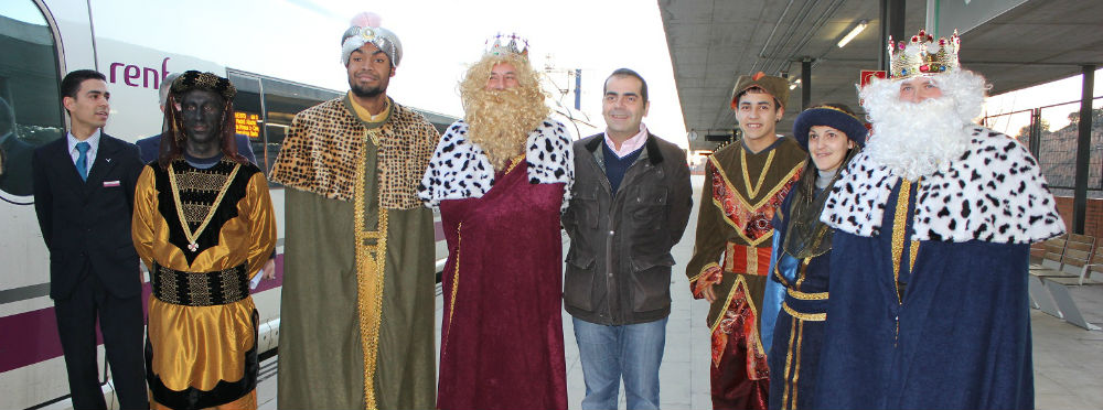 Reyes en estación Los Reyes llegan a la Estación de Yebes