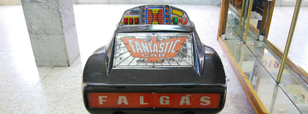 El Coche Fantástico del centro comercial de la Carretera de Canillas