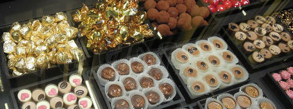 Mercado Isabela Pix Surtido de dulces en un estand del Mercado Isabela.