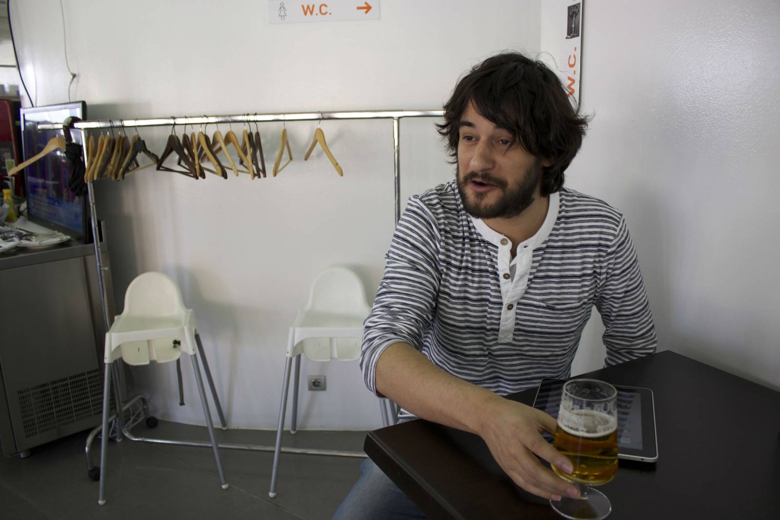 Manuel Jabois no se irá a Madrid. De momento. Fotos: V.R. Manuel Jabois no se irá a Madrid. De momento. Fotos: V.R.