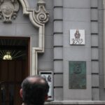 Un fiel entra en la basílica el domingo después del viernes primero de marzo. Foto: I.M.B