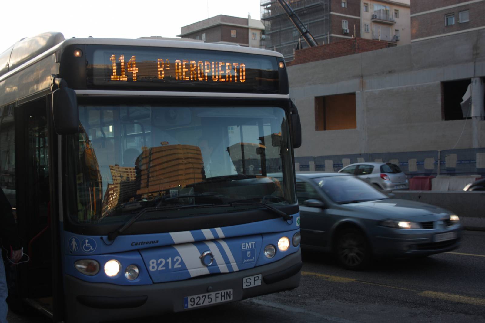 El autobús 114 inicia su recorrido en Avenida de América