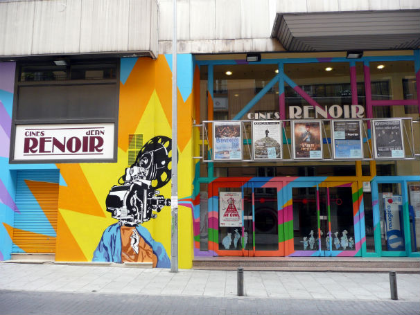 El «sunset boulevard» frente a los cines Renoir. Foto: Metro Centric/Flickr