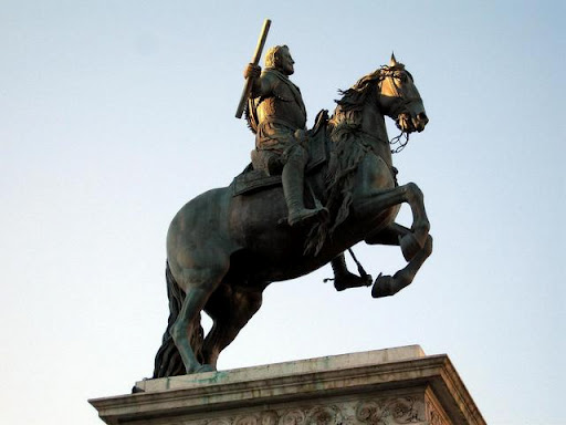 Estatua de Felipe IV en Madrid