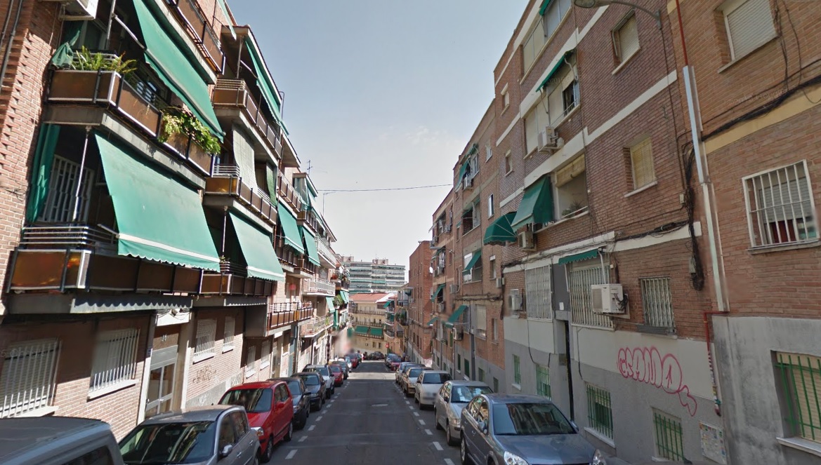 Muchas calles de Latina permanecen ajenas a la Navidad.
